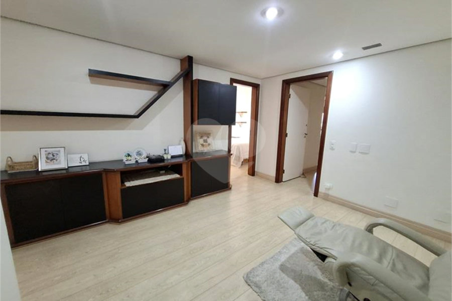 Apartamento, a venda, com 300m² de área privativa, 4 suítes, 4 vagas - Santana / SP