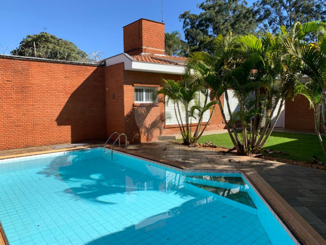 Casa Térrea para alugar com 4 quartos, sendo 3 suítes,  em Araras, Araras, SP