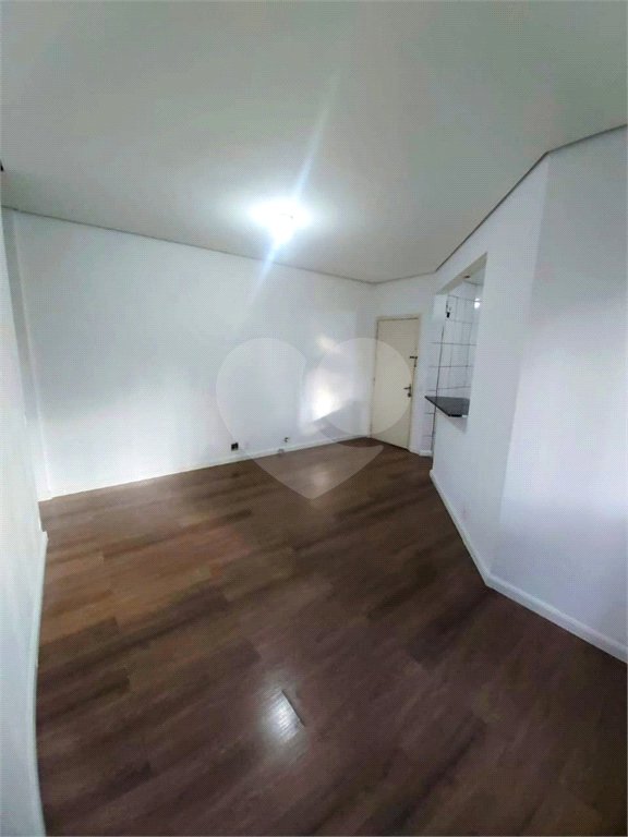 Apartamento à venda no condomínio Torres do Taboão, com 56m²