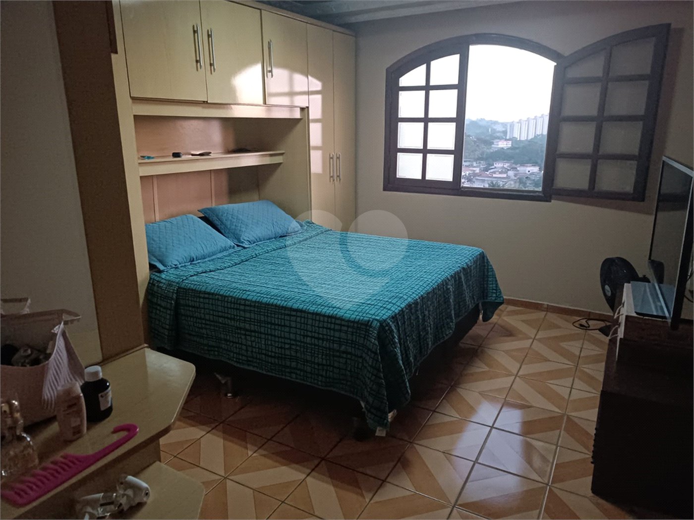 Sobrado com 4 Quartos e 4 banheiros à Venda -337 m² por R$ 850.,000 -- Jardim Vivan,-Jaraguá, São Paulo - SP