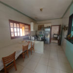 Casa térrea com piscina no Residencial Samambaia.