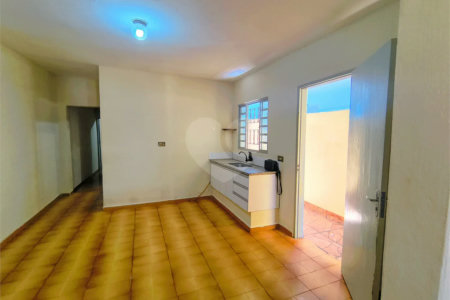 Casa Térrea para Venda – Bairro Vila Avaí, Indaiatuba - com 02 quartos- 01 banheiro-sala -cozinha-quintal e garagem 0 1carro
