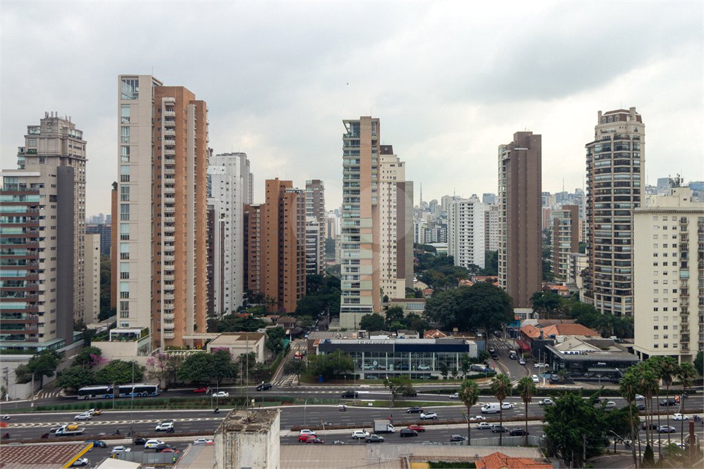 Apartamento de Alto Padrão à Venda na Vila Mariana com 190m², 3 Suítes e Vista para o Parque Ibirapuera