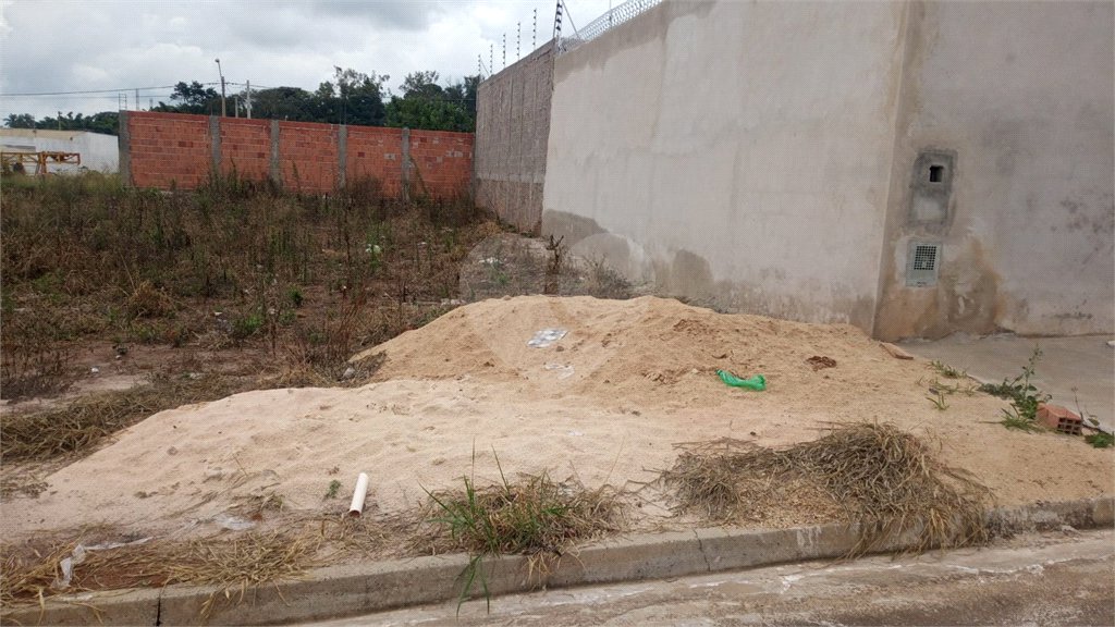 Lote no Jardim do Bosque, aceita financiamento ou aquisição de terreno e construção .
