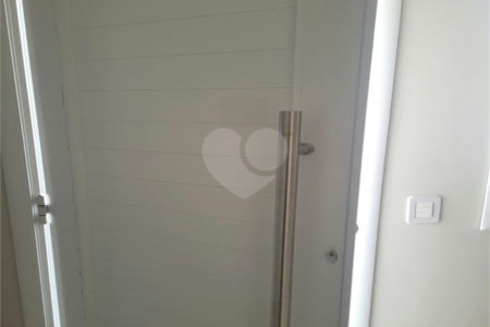 Indaiatuba - Sobrado para venda e Locação - Jardim Nely em Indaiatuba - R$ 425.000,00 - aceita parte em permuta - Bairro tranquilo com fácil acesso a rodovias, Shopping Polo Parque Mall - Assai, Polo shopping - Com duas suítes sendo uma com sacada, , lavabo. área de serviço , 2 vagas, portão ele