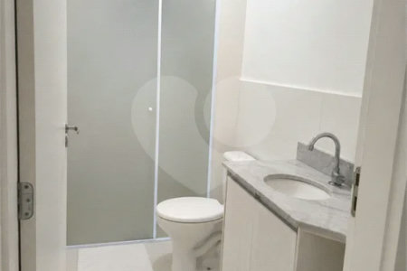 Indaiatuba - Edificio Vila Helvetia - R$ 470,000,00 - Apartamento novo, mobiliado, completo, muito bem conservado e planejado,Localizado no 5° andar, o imóvel oferece uma vista para o estacionamento e a área verde, além de receber sol durante todo o dia, proporcionando ambientes naturalmente ilum