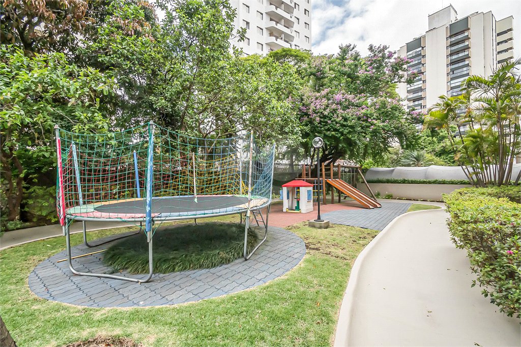 Apartamento à venda no Campo Belo 4 dormitórios 3 vagas