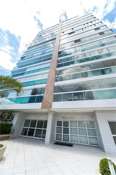 Apartamento de 103 m² no Jardim do Mar, com 3 dormitórios, 1 suíte, varanda gourmet, armários, 2 vagas e condomínio com lazer completo.
