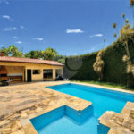Casa á venda – Granja Viana