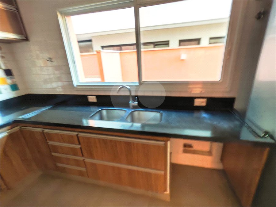 Exclusividade e Sofisticação no Swiss Park: O Sobrado Perfeito em São Carlos, com, 3 suites,2 salas, área Gourmet, persianas blackout automatizadas.