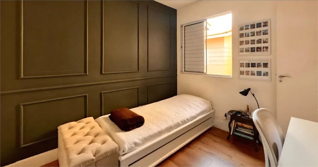 Casa em condomínio com piscina no Butantã