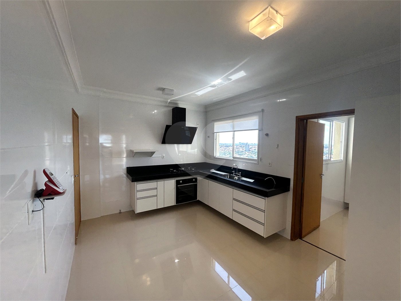 Cobertura de Alto Padrão no Centro de São Carlos – Sofisticação, Espaço e Conforto!