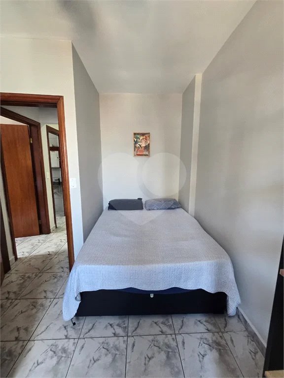 Belíssimo apartamento recém reformado na Praia Grande.