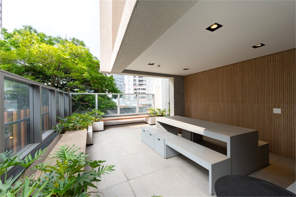LINDO STUDIO DE 32M² PRÓXIMO DE TUDO