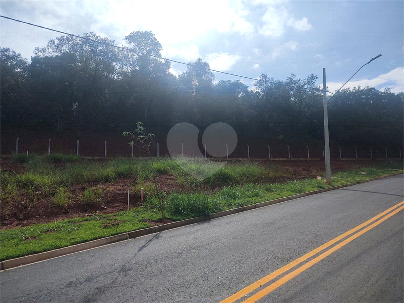 Terreno a Venda em Atibaia no Condominio Elementum