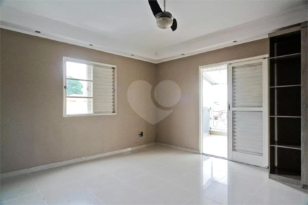 Casa para alugar com 211m², 3 quartos Sem Vaga -Vila Boaçava - São Paulo