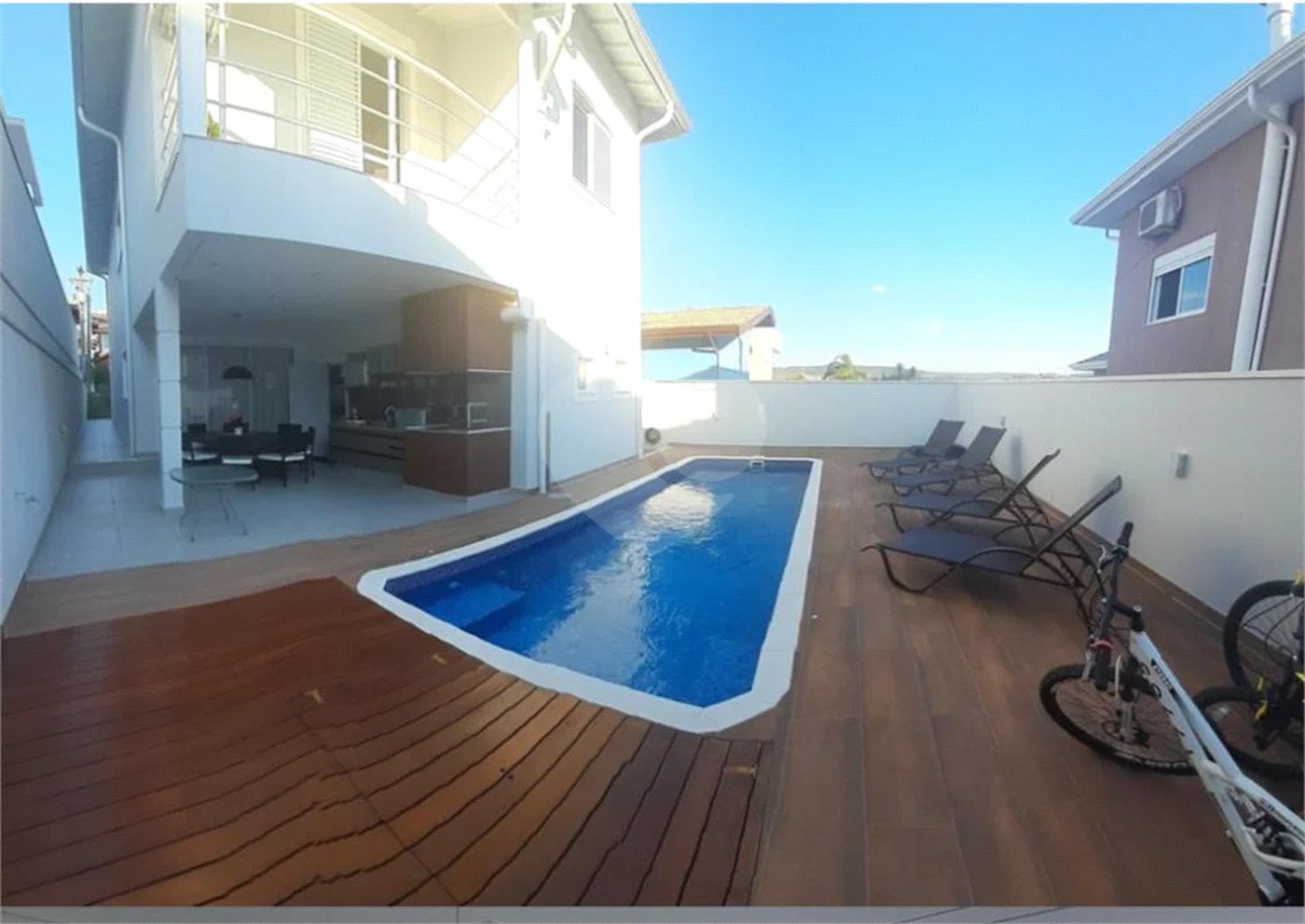 Casa à venda com 3 quartos, sendo 2 suítes, em Condomínio Residencial Terras do Oriente, Valinhos, SP