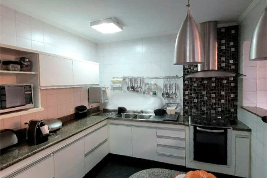 Casa à venda com 4 quartos, sendo 1 suíte, no centro de Piracicaba- SP