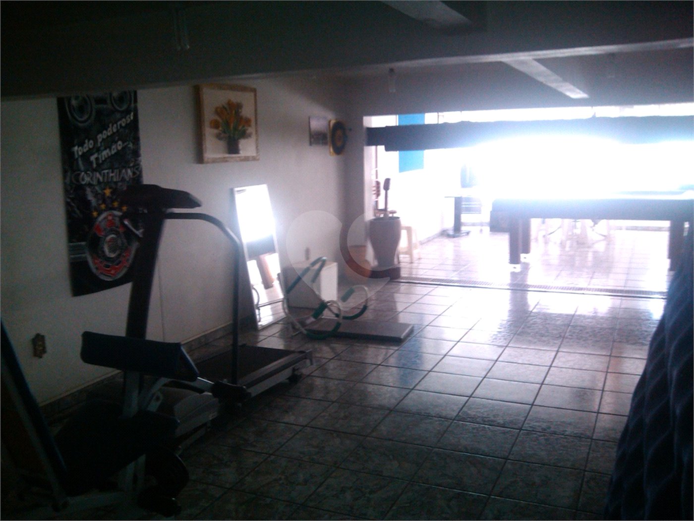 Sobrado com salão comercial na Sallum.