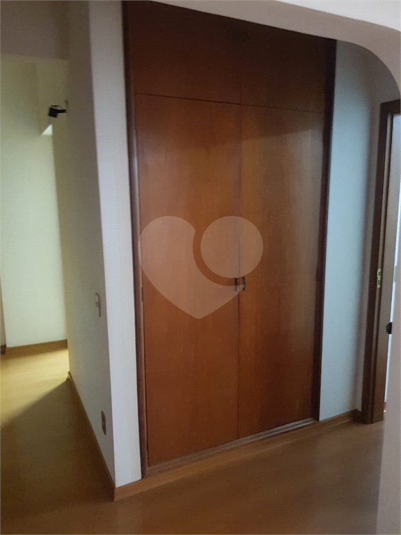 Apartamento no Edifício Winston Monteiro Ricetti
