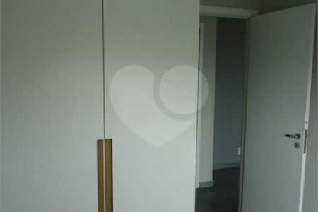 Apartamento no Brás com 50m², 2 dormitórios e 1 vaga