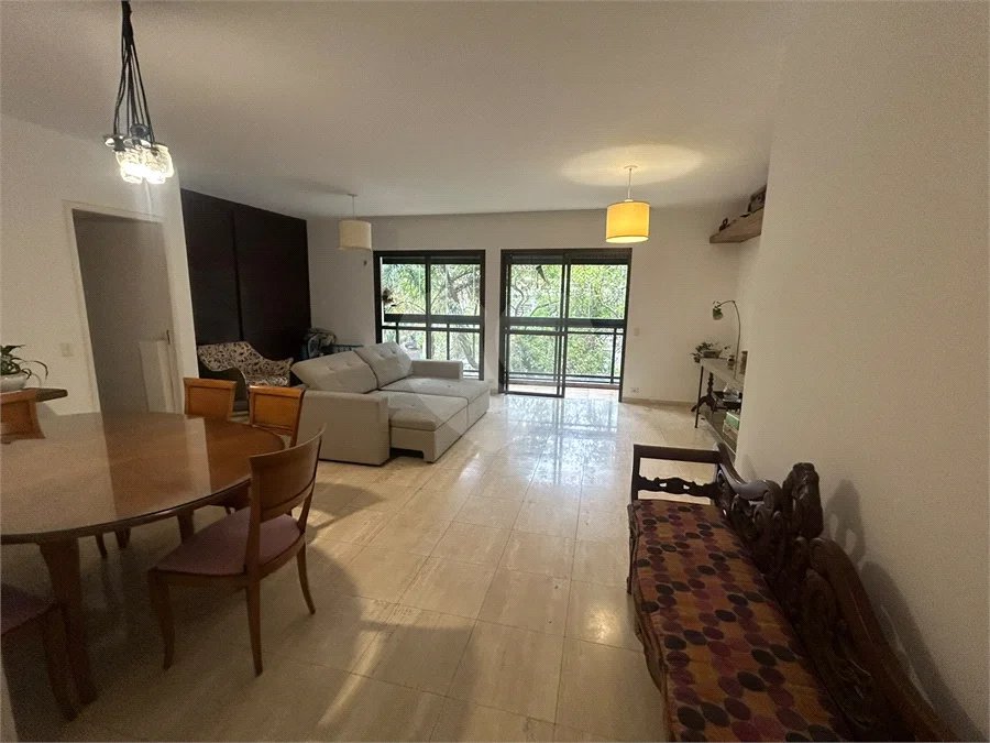 Apartamento Mobiliado no Alto da Boa Vista, com churrasqueira na varanda , 3 suítes e próximo ao Metro