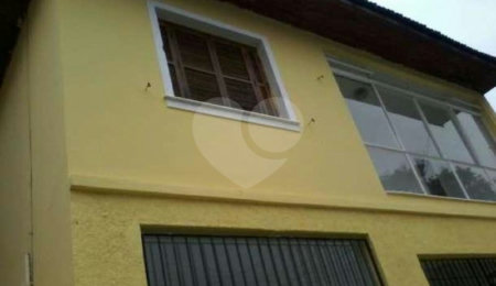 Sobrado à venda com 4 quartos em Vila Morse, São Paulo, SP