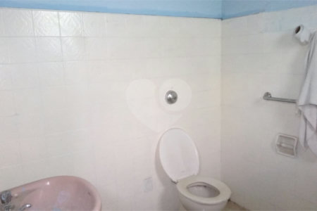 Casa térrea para venda.