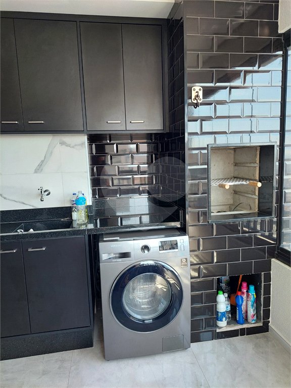 Apartamento no Brás repleto de lazer com 50 m² com 2 dormitórios e 1 vaga, Estuda Permuta