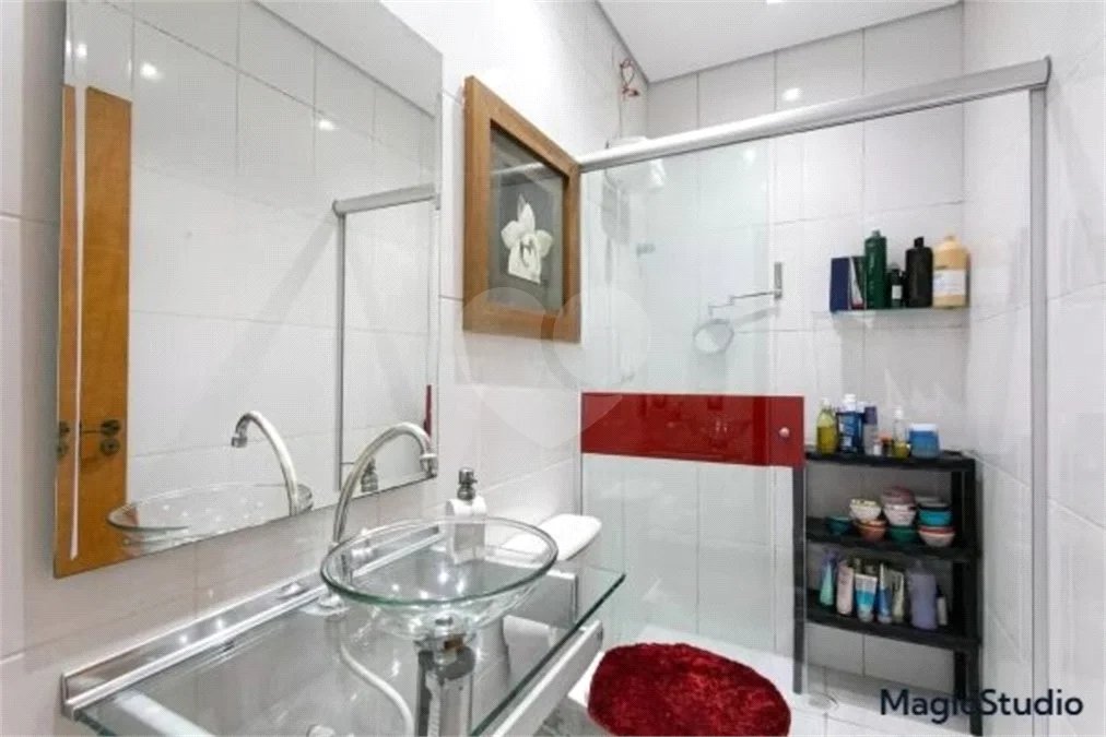 Casa com 153m², 3 dormitórios, sendo 1 suíte, 4 vagas, à venda na Penha.