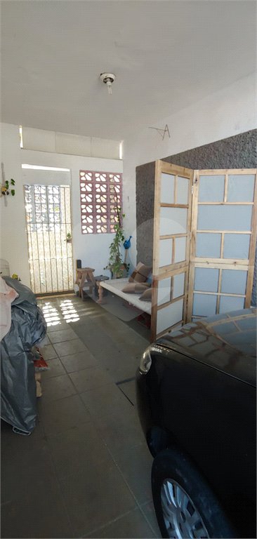 Casa com 156 m², 2 quartos, garagem para 3 carros, à venda no bairro Cerâmica em São Caetano do Sul