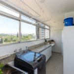 Apartamento para venda em Moema com 185m², 3 dormitórios sendo 1 suíte e 1 vaga