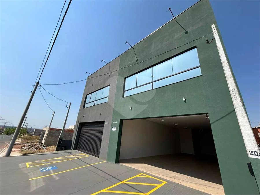 SALÃO COMERCIAL 285 m² COM MEZANINO PARA LOCAÇÃO / VENDA