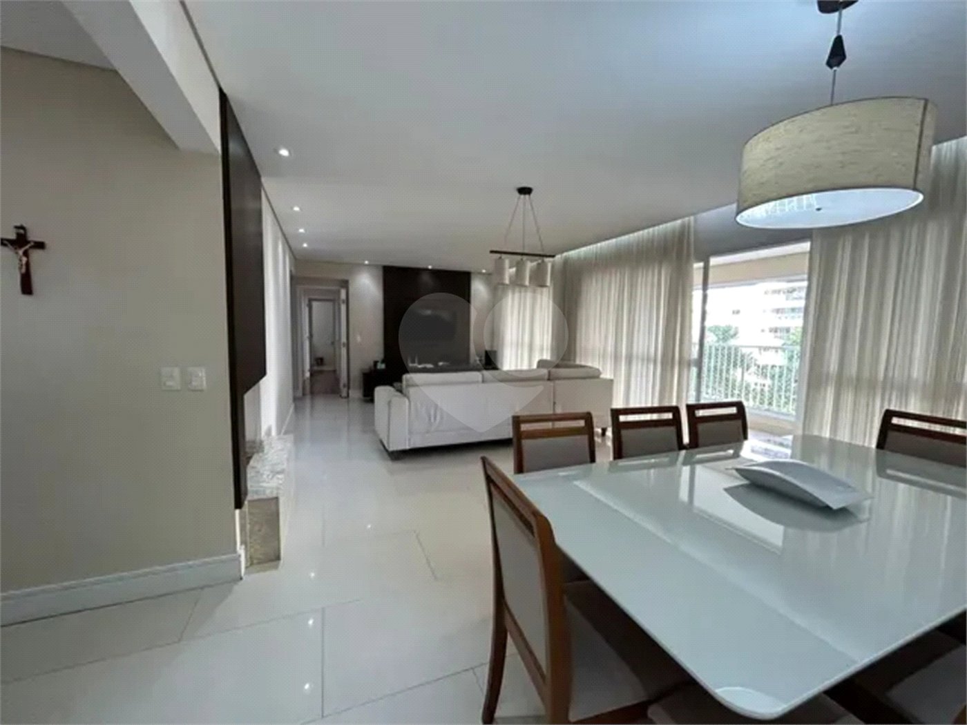 APARTAMENTO A VENDA 156M², 3 SUITES, 1 ESCRITORIO, 3 VAGAS - JARDIM DAS INDUSTRIAS - SÃO JOSÉ DOS CA