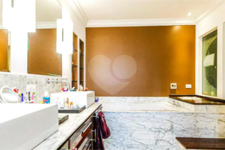 Apartamento com 410m², 4 suítes, 3 garagens, à venda em Santo Amaro