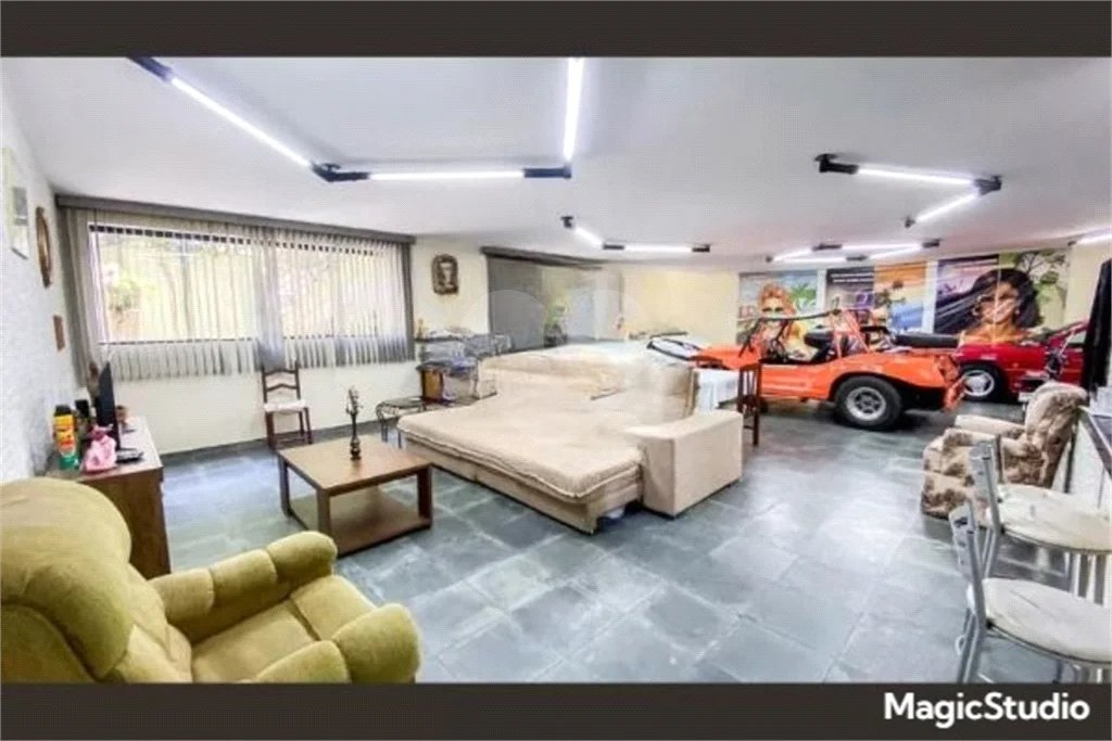 Casa com 540m² , 5 dormitórios , sendo 4 suítes , 10 vagas , à venda no bairro Jardim , em Santo André