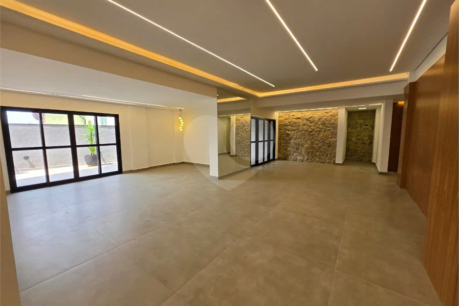 46 m², 2 dormitórios, suíte e lazer completo no rooftop, próximo ao metrô