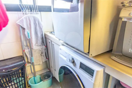 Apartamento à venda na Moóca, 68m², 2 dormitórios, 1 suíte, 1 vaga, ar condicionado, varanda, lazer completo