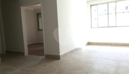 Apartamento à venda com 3 quartos, sendo 1 suíte, em Itaim Bibi, São Paulo, SP
