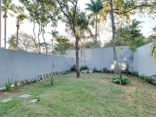 Casa à venda com 4 suítes no condomínio Reserva Robélia, São Paulo - SP