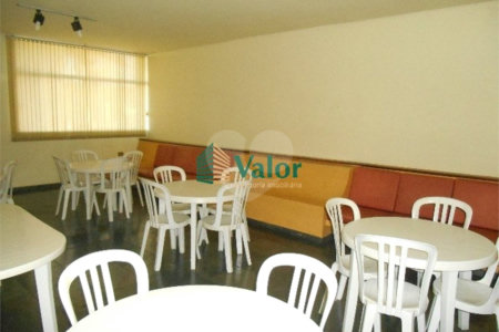 Apartamento com 3 dormitórios.