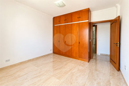 Apartamento à venda ou para alugar com 3 quartos, sendo 1 suíte, em Santo Amaro, São Paulo, SP