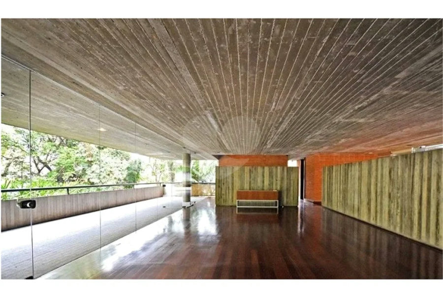 Casa com 976 m² e terreno de 3.100 m², à venda por R$ 16.000.000,00