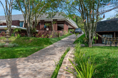 Casa à venda com 4 suítes no condomínio Vale da Santa Fé, Vinhedo - SP