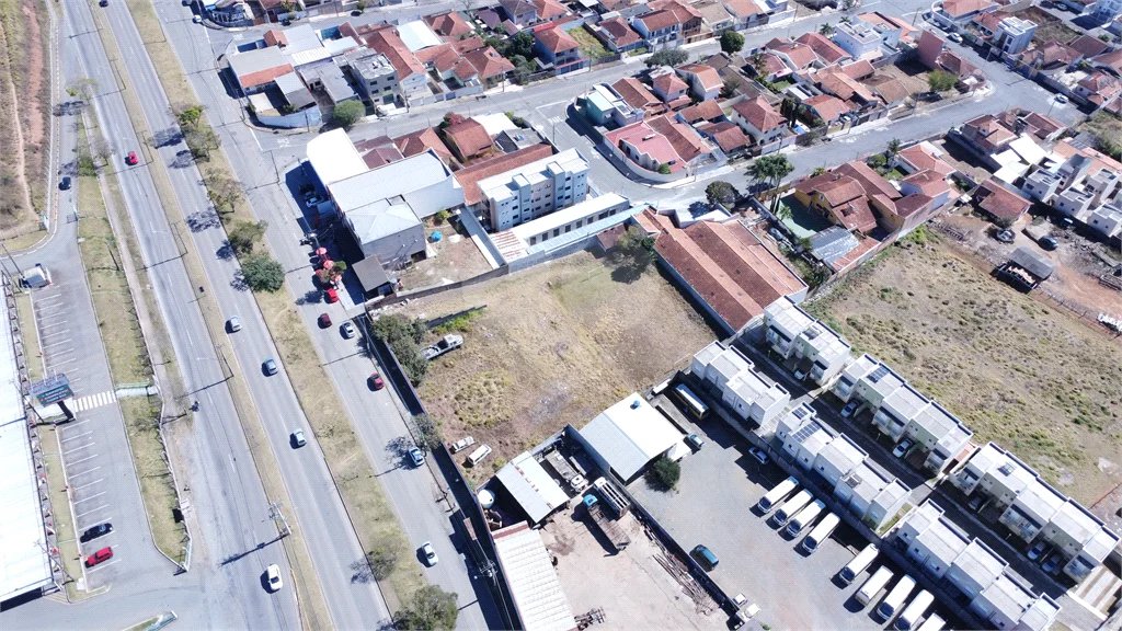Terreno Plano para Construção ou Investimento – 3.200m² – Frente ao San Michel no bairro Campos Elíseos