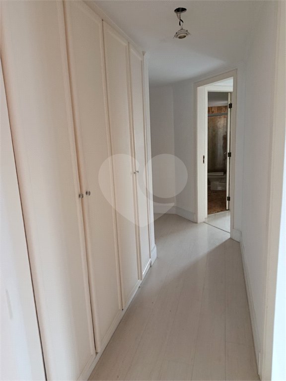 APARTAMENTO NO CAMPO BELO 137M² 3 DORMITÓRIOS