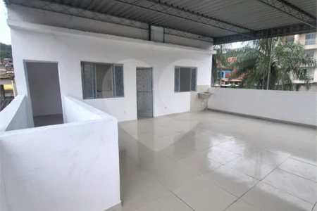 SOBRADO TIPO APARTAMENTO COM 1 QUARTO PARA LOCAÇÃO 153m² - SANTÍSSIMO