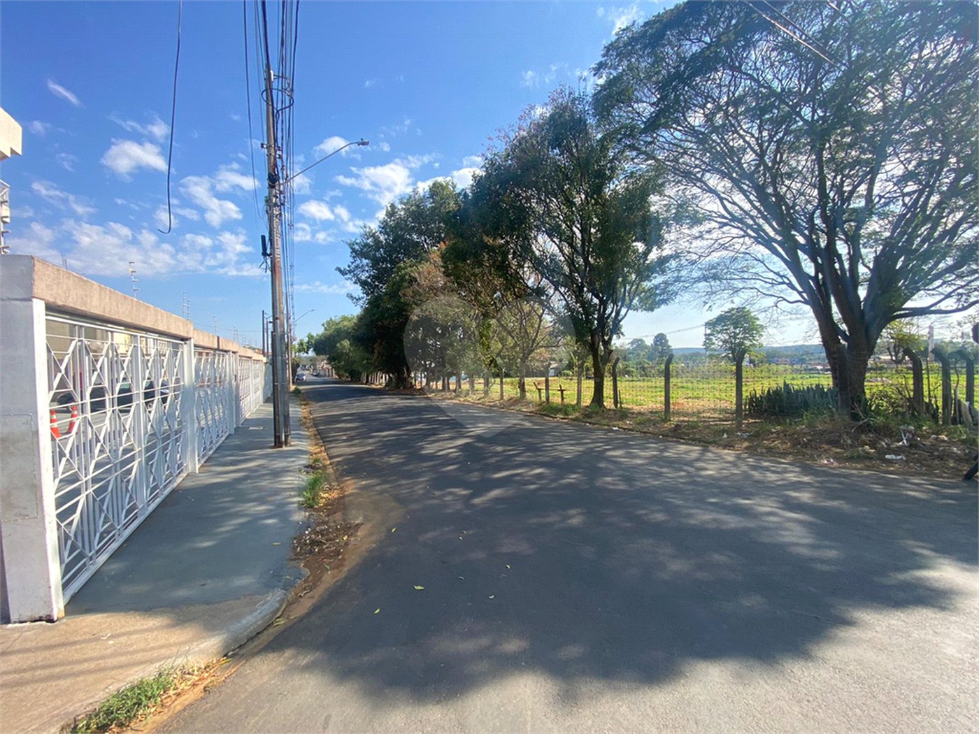 Terreno com 150,00 m² de área .