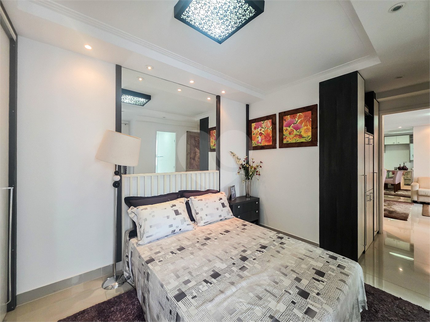 Apartamento - Ipiranga - 2 Quartos / Dormitórios - 1 Vaga - Venda / Compra