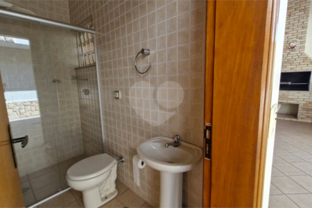 Casa sofisticada à venda em bairro nobre de Atibaia | 3 dormitórios | 408 m²